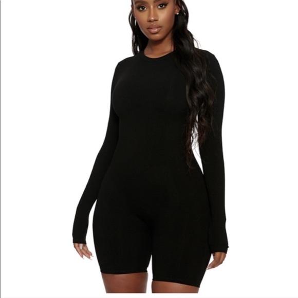 SOLD!!Ribbed jumpsuit - Picture 1 of 3